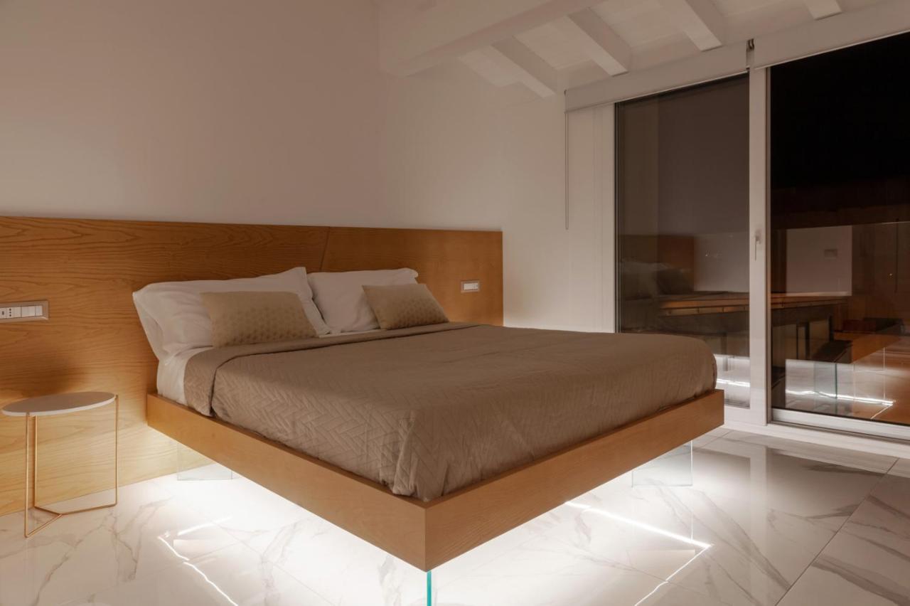 Cordovena Suites Capo dʼOrlando Buitenkant foto